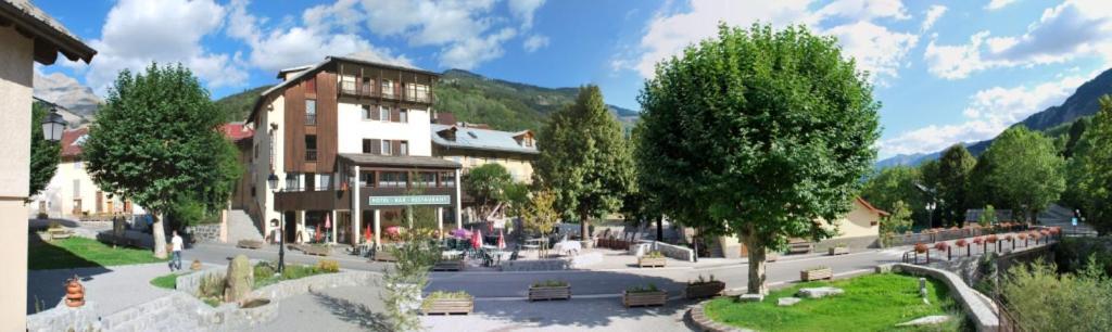Auberge Roche Grande Entraunes Екстер'єр фото