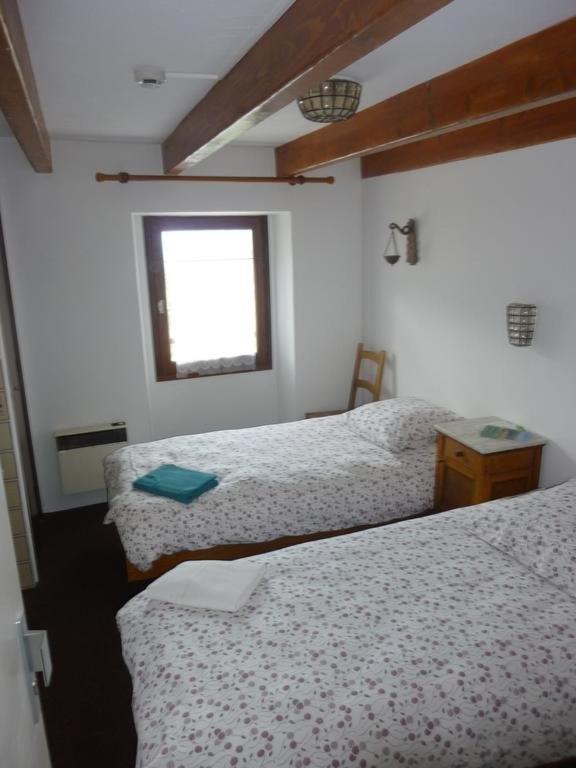 Auberge Roche Grande Entraunes Екстер'єр фото